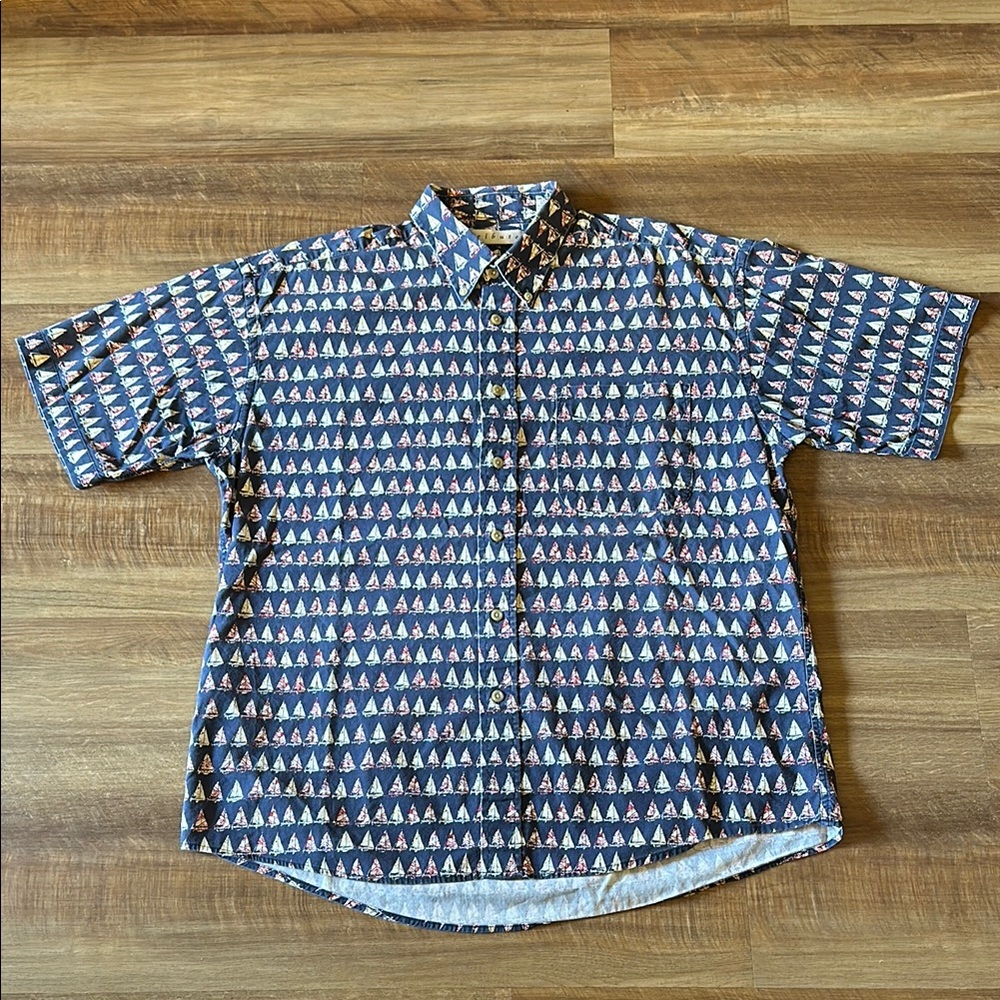 Tribute Large Men’s Vintage Navy Sailboat Print Short Sleeve Button Down Shirt